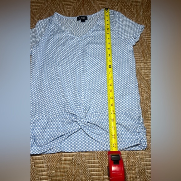 A.Byer Women's Short Sleeve Blue/White Checkered Shirt, Twist Front, Size M, NWT - Picture 7 of 10